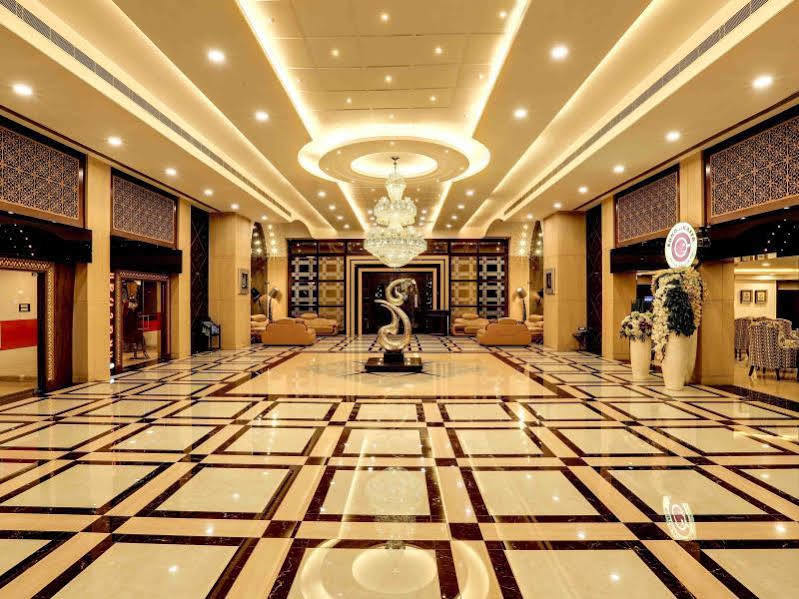 Golden Chariot Vasai Hotel Ngoại thất bức ảnh